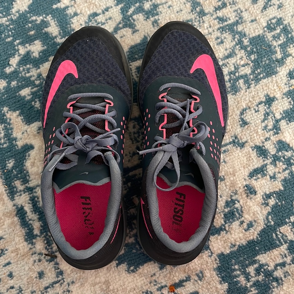Women’s size 6.5 Nike sneakers pink and grey